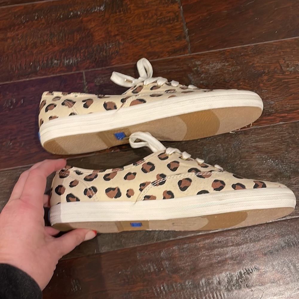 Nwot Adorable Leopard Print Keds - image 4